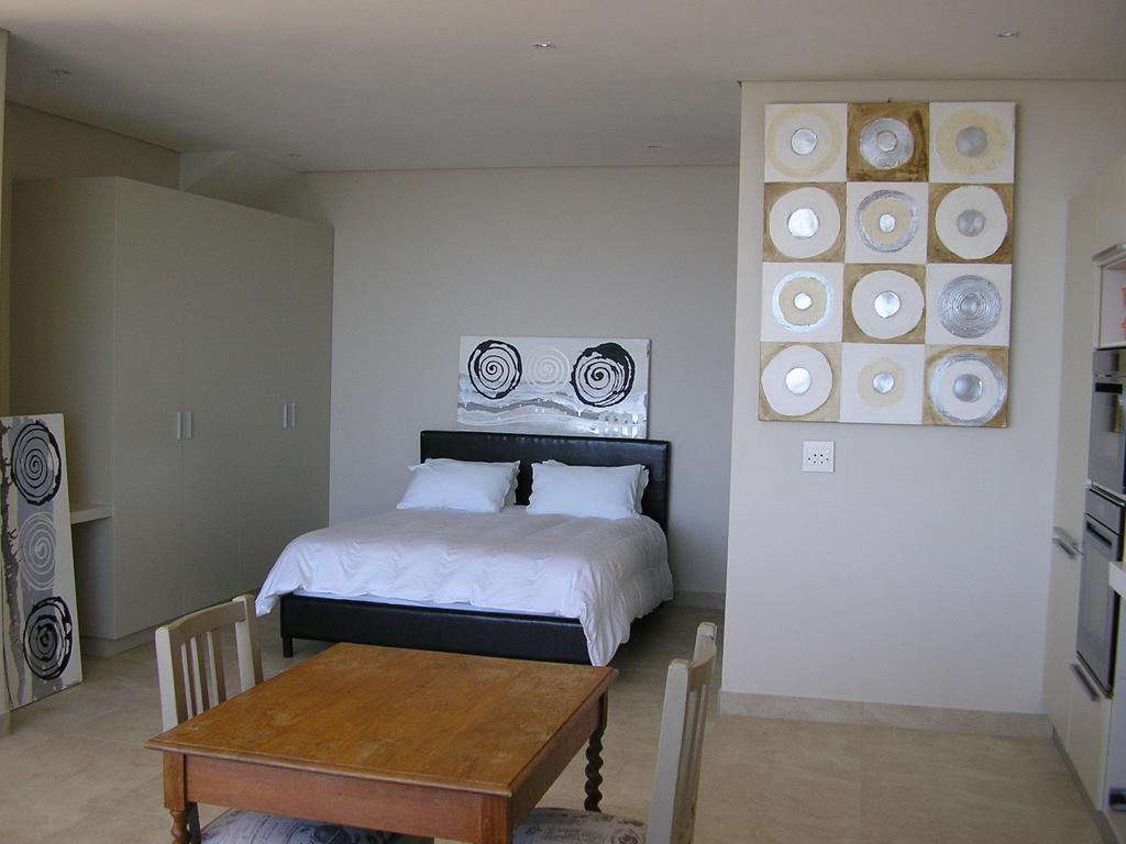 Camps Bay Studio Guesthouse - Studio Cape Town Oda fotoğraf